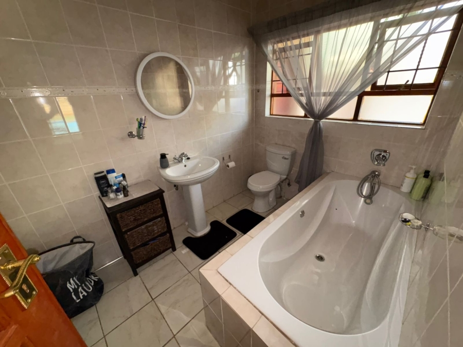 4 Bedroom Property for Sale in Cashan North West